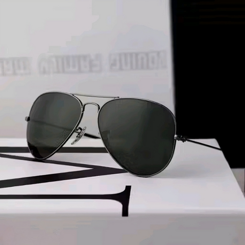 Mursolyn Classic Aviator Sunglasses – UV400 Protection & Timeless Style
