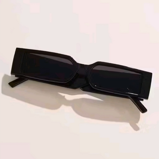 Mursolyn Bold Black Rectangle Sunglasses – Futuristic Streetwear Edge