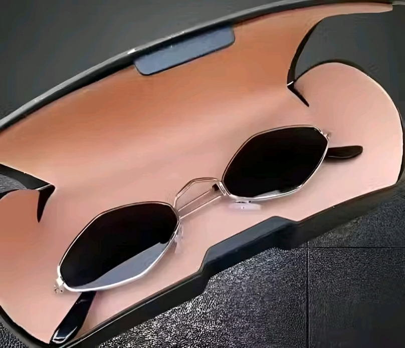 Mursolyn Black Hex Frame Sunglasses – Modern Geometric Design