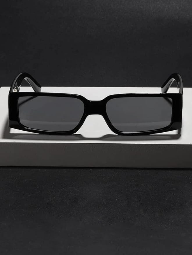 Mursolyn Panther Luxe Black Rectangle Sunglasses – Bold Style with Gold Accents