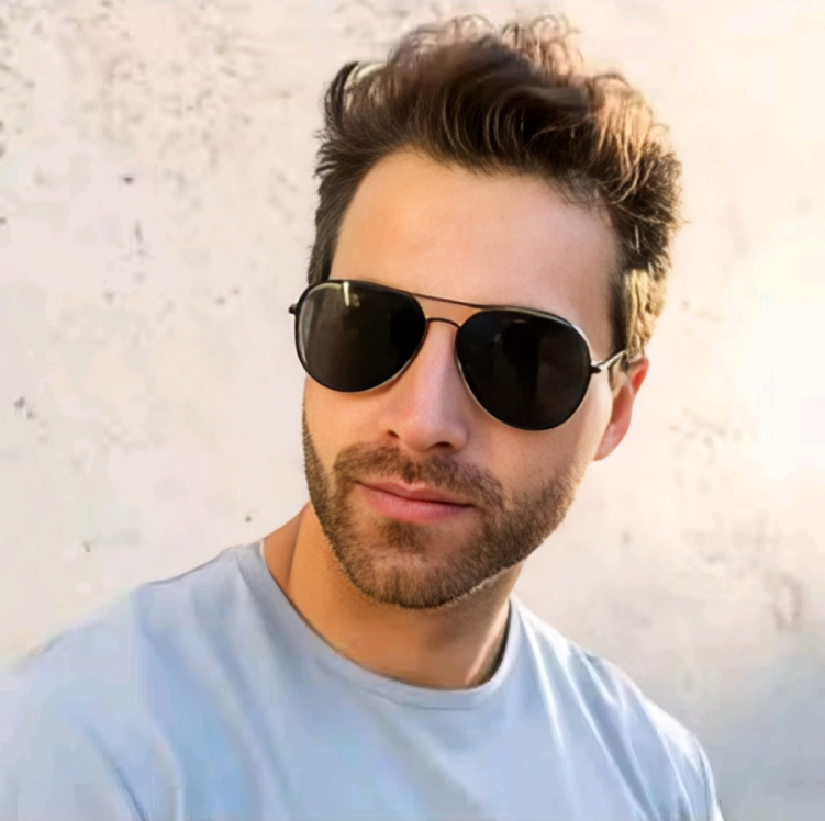 Mursolyn Classic Aviator Sunglasses – UV400 Protection & Timeless Style